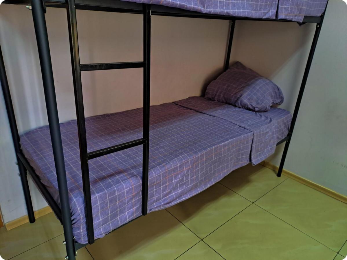 Fox Park Hostel Алма Ата Екстериор снимка